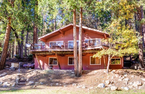 North Wawona Cabin | 209 m² Cabin ∙ 5 bedrooms ∙ 12 guests