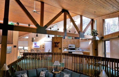 North Wawona Cabin | (20A) Summit House - The Redwoods in Yosemite