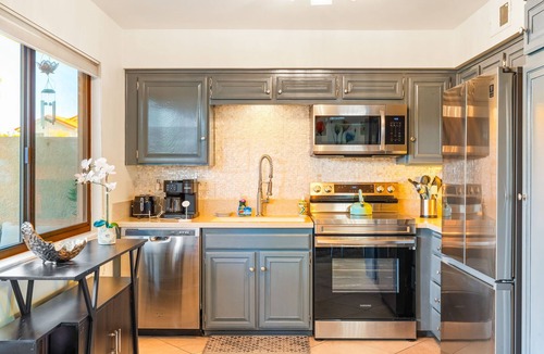 Palm Springs House | 25% 30+ Stay! Pristine Amenities, Great Community