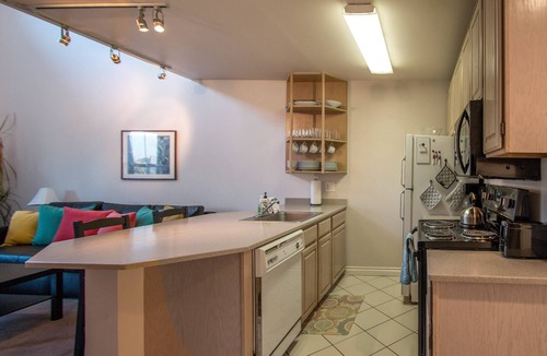 Hood River Condo | 27 Lodge - A Little Slice of Heaven! Updated, Steps to Downtown, Lodge Condo