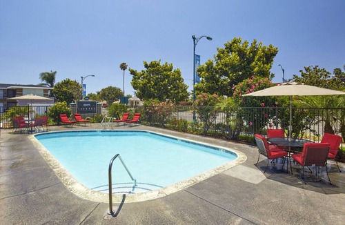 Anaheim Resort House | 3 Affordable Units – Pool, Parking & Minutes to Disneyland!