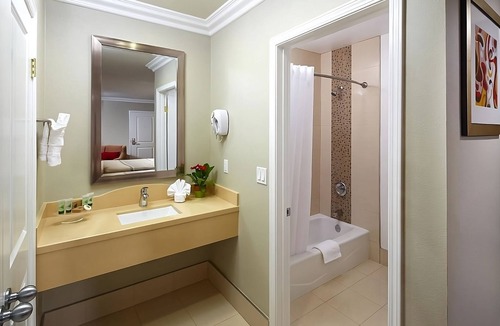 Anaheim Resort House | 3 Affordable Units – Pool, Parking & Minutes to Disneyland!