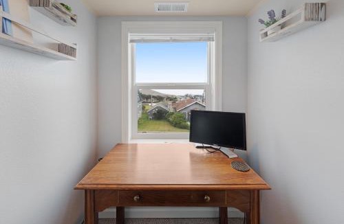Newport House | 3 Bed 2 Bath Vacation home in Newport
