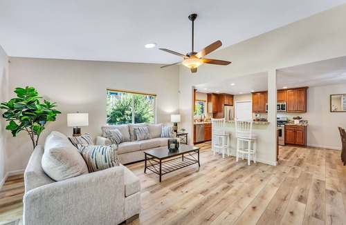 West University House | 3-Bedroom/2Bath/Sleeps10/4TVs