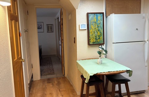 North Queen Anne Apartment | 3-bedroom apartment in brilliant Seattle with WiFi, AC