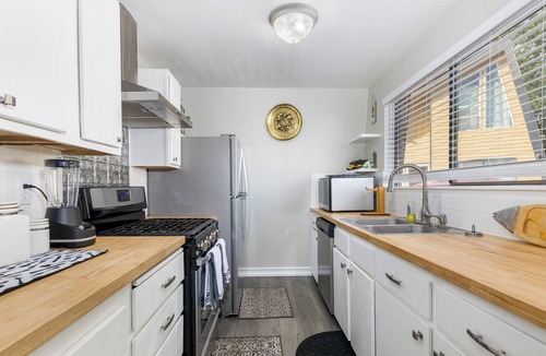 Auburn House | 3 bedroom Auburn River Home