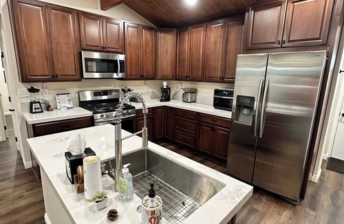 Arrowbear Lake Cabin | 3-bedroom cabin in amazing Running Springs with cozy vibes