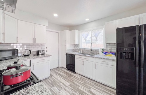 Summerlin House | 3-bedroom home in awesome Las Vegas with WiFi, AC