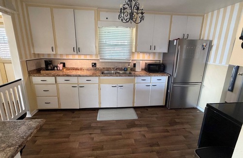 Bethel-Danebo House | 3-bedroom house in fabulous Eugene on land