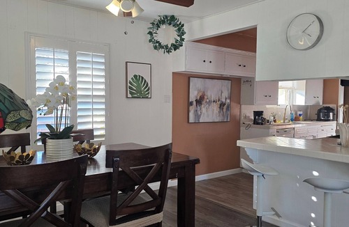 Oleander - Sunset House | 3-bedroom house in historic Oleander/Sunset Bakersfield neighborhood.
