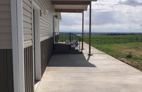 Monticello House | 3-bedroom house in welcoming Monticello with AC for relaxing stays