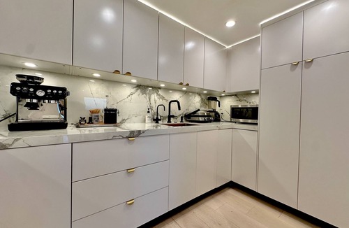 Pacific Palisades House | 3 bedrooms 4 bath magical ocean view modern home w hot tub fireworks - Palisades