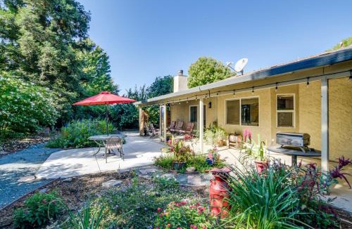 Chico House | ~ 3 Mi to Dtwn & Chico State: NorCal Escape!