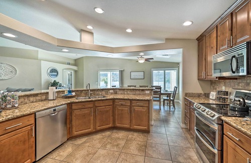 Lake Havasu City Cottage | 3 Mi to Lake: Lake Havasu Home w/Pool!