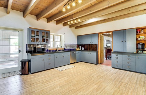 Near North Valley House | 3 Mi to Zoo & Garden: ABQ Home w/Private Pool!