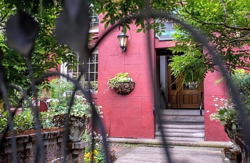 Eugene Hotel | 3-Star Hotel ∙ Excelsior Inn