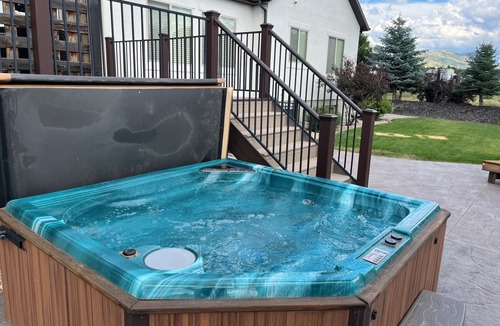 Heber House | 30 minutes from Park City- Hot tub, Theater Room, Sleeps 16