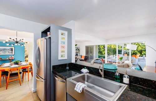 Desert Park Estates House | 30+ Stay! Perfect Family Getaway! W/Pool, Jacuzzi & Fire Pit
