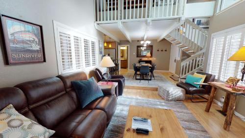 Tennis Village Apartment | 31 Tennis Village