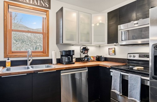 Eagle-Vail House | 3B/2BA + Loft | Vail Townhome | Ski Dog-Friendly