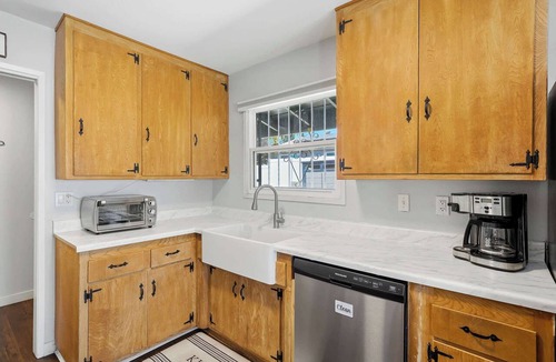 Lemon Grove House | 3BR Family Retreat w/Pool, Firepit & Billiards!