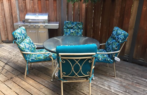 Lake Forest Condo | 3BR, HOT TUB, Walk to Beaches, Summer Pool, Near Palisades & Northstar Villages