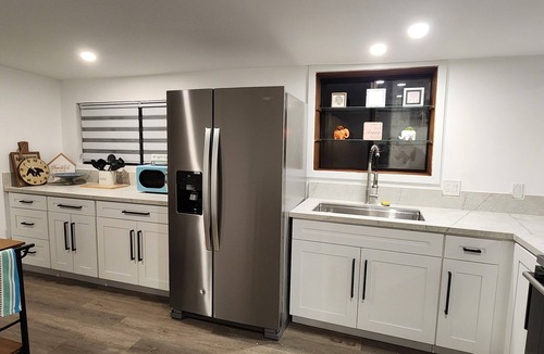 Descanso House | 3BR Tree Covered Fenced Cabin
