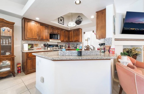 Silverado Ranch House | 3BR Vegas Home Jacuzzi Suite BBQ Pet Friendly