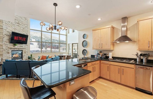 Brian Head Apartment | 3min Walk to Ski Lift*Hot Tub*Epic Kids Room*Views