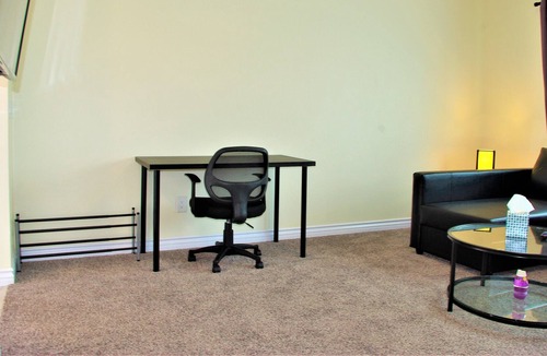 Swan Canyon Apartment | #4, 2 bedroom / 2 bathroom apartment 10 min to DT!