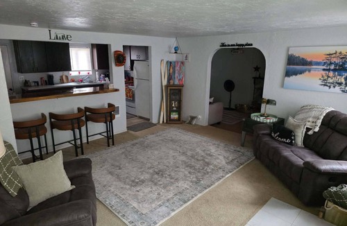Thurston House | 4-bedroom house in the fabulous McKenzie River, Springfield area