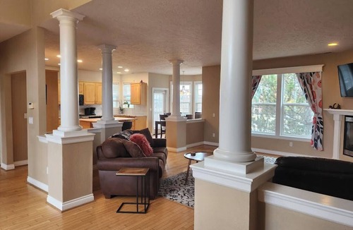 Altamont House | 4-bedroom house near OIT and Sky Lakes Medical Center