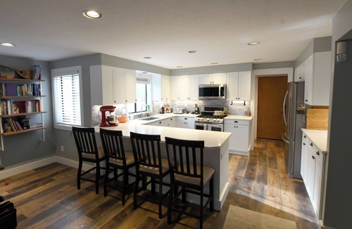 Bend House | 4 bedroom house sleeps 9-12. AC, private pool, hot tub, theater, guest house