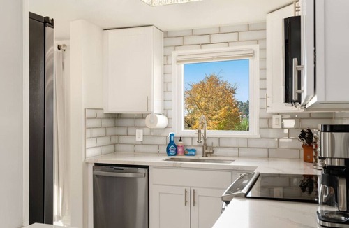 North Queen Anne House | 4 Bedroom Queen Anne Craftsmen