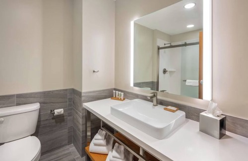 Pendleton Hotel | 4 Convenient Units | Pendleton Round-Up Executive Stay | 2.4 Miles to Arena