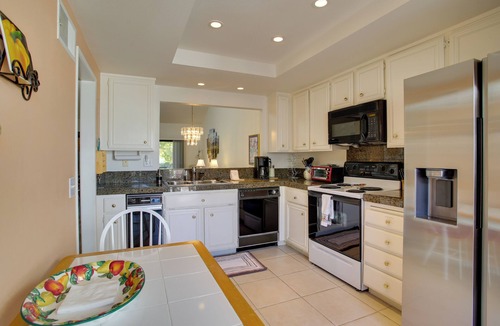 Cathedral City Condo | 4 Mi to Dtwn Palm Springs: Condo w/Pool Access