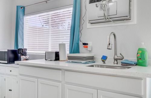 Spring Valley House | 4 miles away to Strip Cozy Private guest house Private Big Yard with Wi-Fi, AC
