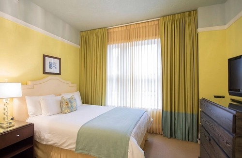 Goose Hollow Hotel | 4 Modern Units | Pet-friendly | Onsite Parking | Near Washington Park - 2.2 mi