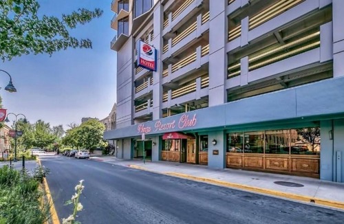 Downtown Reno House | 4 Night Minimum (See Availability Below Prior to Purchase)