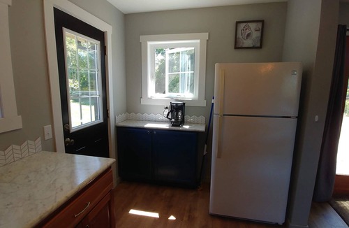 Camano Island House | 400 Paces to the Beach! 1 bedroom bungalow