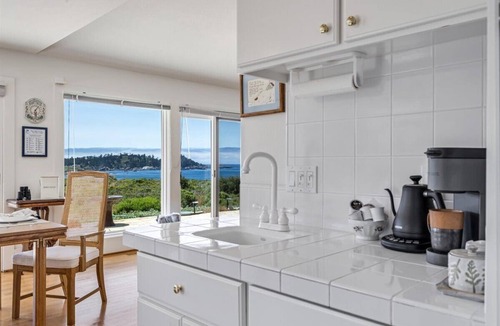 Carmel Meadows House | 4076 Point Lobos Panorama Retreat - Ocean View!