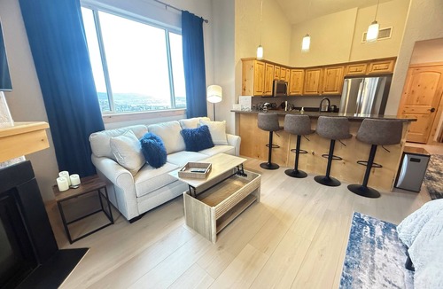Park City Apartment | 424C The Perfect Kitchen Studio under Mtns, pool & hot tub
