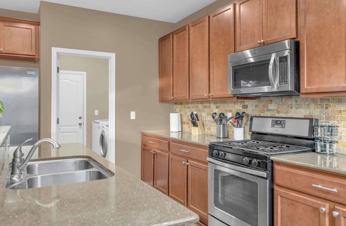 Reno House | 4Bedroom/Long Driveway/9 Beds/6TVs/Sleeps16