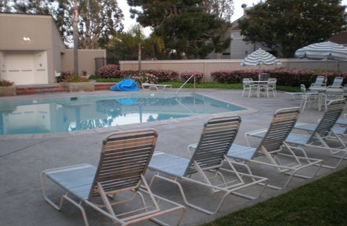 Leucadia Condo | 4th Row back -100 steps- from Relaxing OCEAN VIEW Deck/Stair Access to Shoreline