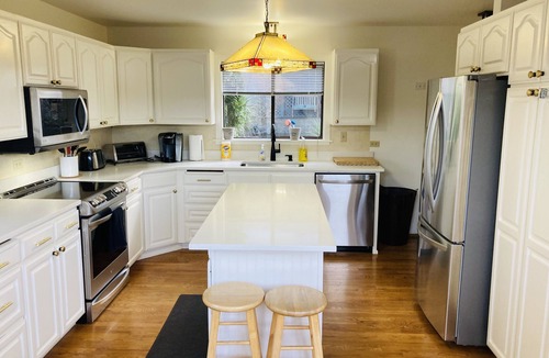 Grapeview House | 5-Bedroom Plus Sleeper Rm above Garage, 2 1/2 baths ~ Mason Lake Waterfront Home