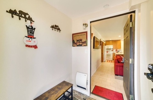 Majestic Pines Apartment | 5 Mi to Mammoth Mtn Ski Area: Condo w/Views!
