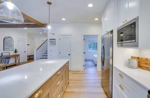Oregon Water Wonderland House | 5BR Bend Retreat | Hot Tub + River Access
