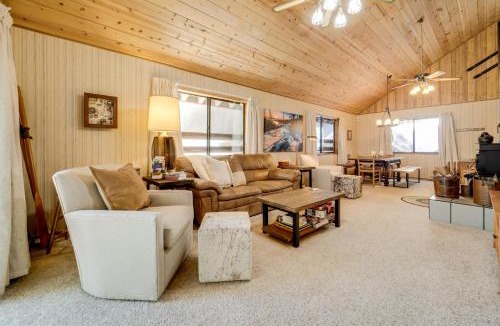Pla-Vada Woodlands House | 6 Mi to Sugar Bowl Resort: Soda Springs Cabin!
