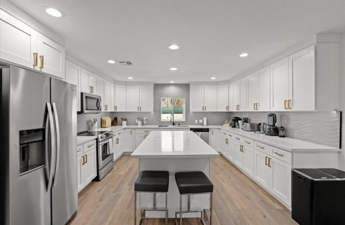 Monarch Estates House | 6 Mins from Strip/Airport! RVParking! Pool/Pickleball! FamiliesWelcomed!