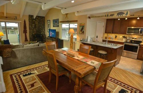 Tennis Village Apartment | 63 Tennis Village
